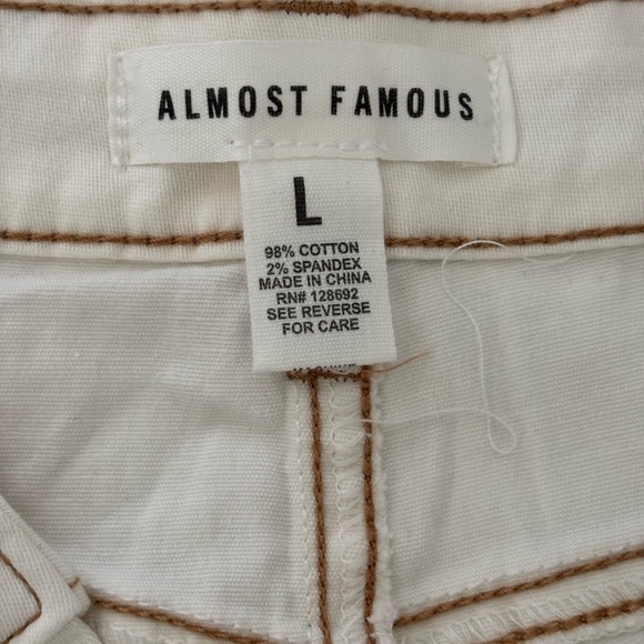 Almost Famous Women’s Barrel Drawstring  Hem Pants Size L - Picture 8 of 10